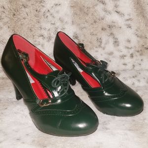 NEW: Lulu Hun, London Agatha Green Heel